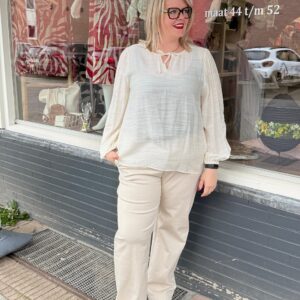 Only Carmakoma blouse ecru