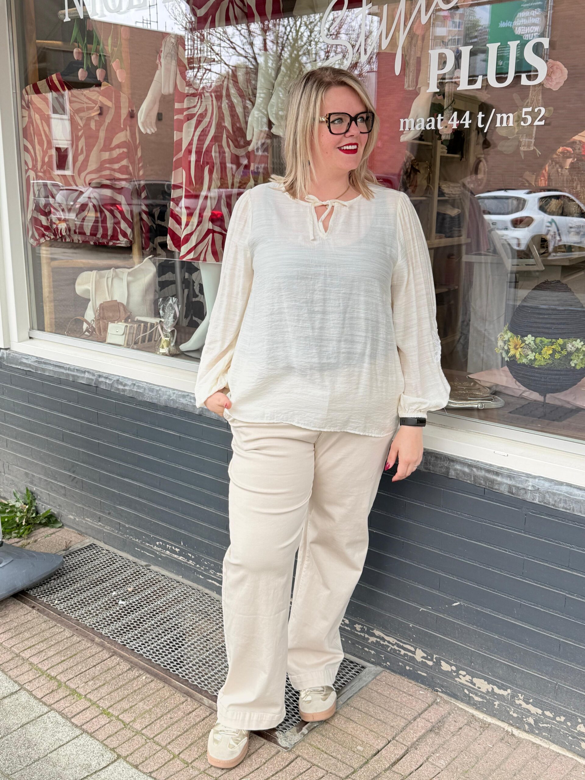 Only Carmakoma blouse ecru