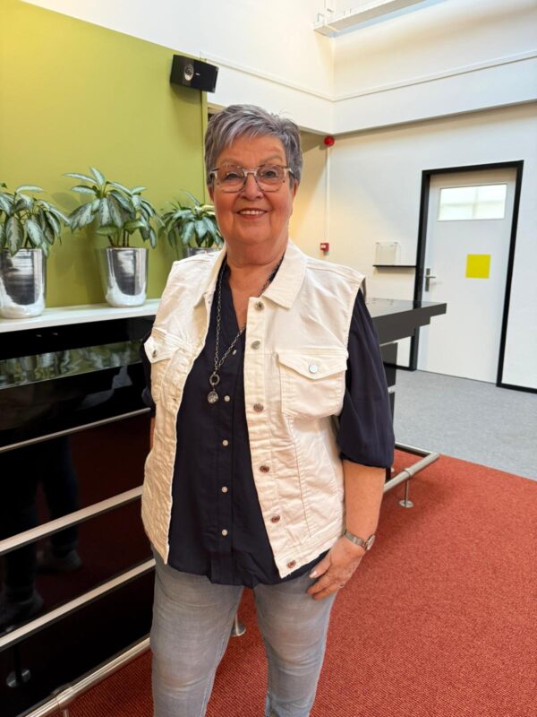 Only Carmakoma Jeans Gilet wit