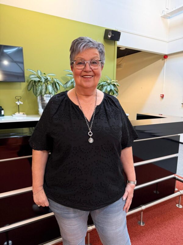 Only Carmakoma Broderie top zwart