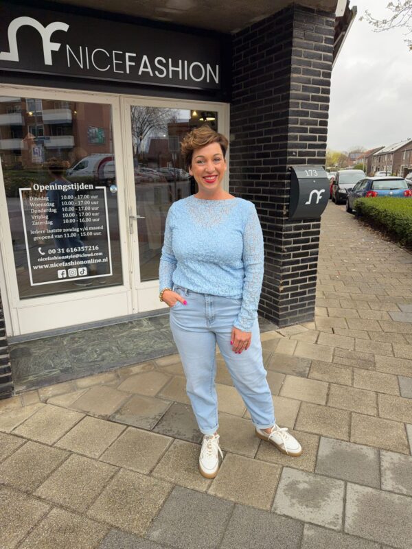 NF Kanten top licht blauw