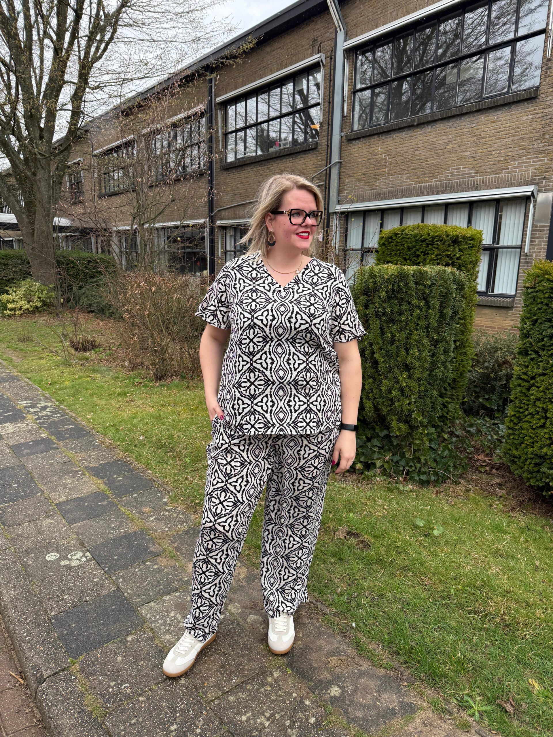 Vero Moda Curve Broek print zwart beige