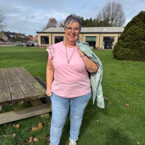 Only Carmakoma Roze ruffle t-shirt