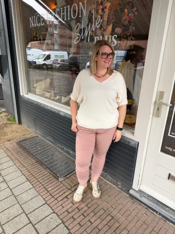 Triple Nine Vleermuis Trui ecru