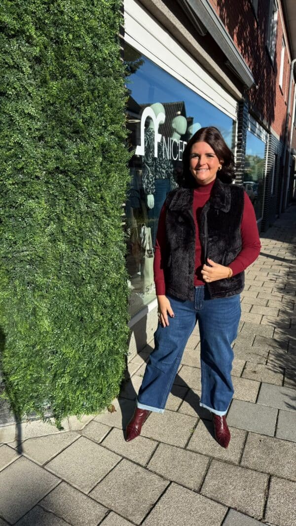 NF Fluffy Gilet